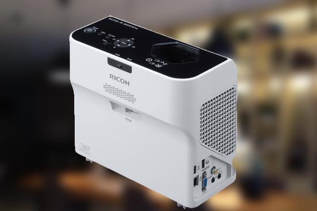 ricoh-pj-wx4141n-01.jpg